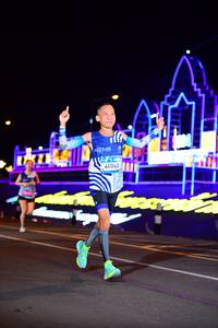 BIB: 07007
                            <button type="button" onclick="openModal(22861830)" class="btn btn-primary btn-sm float-right btn-popup" data-toggle="modal" data-target=".modal-high-quality">
                        <i class="fas fa-shopping-cart"></i> Add to Cart
                    </button>
                                            <button type="button" onclick="isThisMe(22861830, true)" class="btn btn-success btn-sm float-right btn-popup btn-isme hidden" data-toggle="tooltip" data-placement="bottom" title="นี่คือรูปของคุณใช่ไหม คลิกที่นี่เพื่อเอาเข้าอัลบั้ม">
                        <i class="fas fa-plus"></i> Add to album
                    </button>
                    <button type="button" onclick="isThisMe(22861830, false)" class="btn btn-warning btn-sm float-right btn-popup btn-isnotme hidden">
                        <i class="fas fa-ban"></i> Remove from album
                    </button>